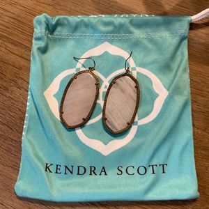 Kendra Scott Danielle Earrings in Rose Quartz/Pink